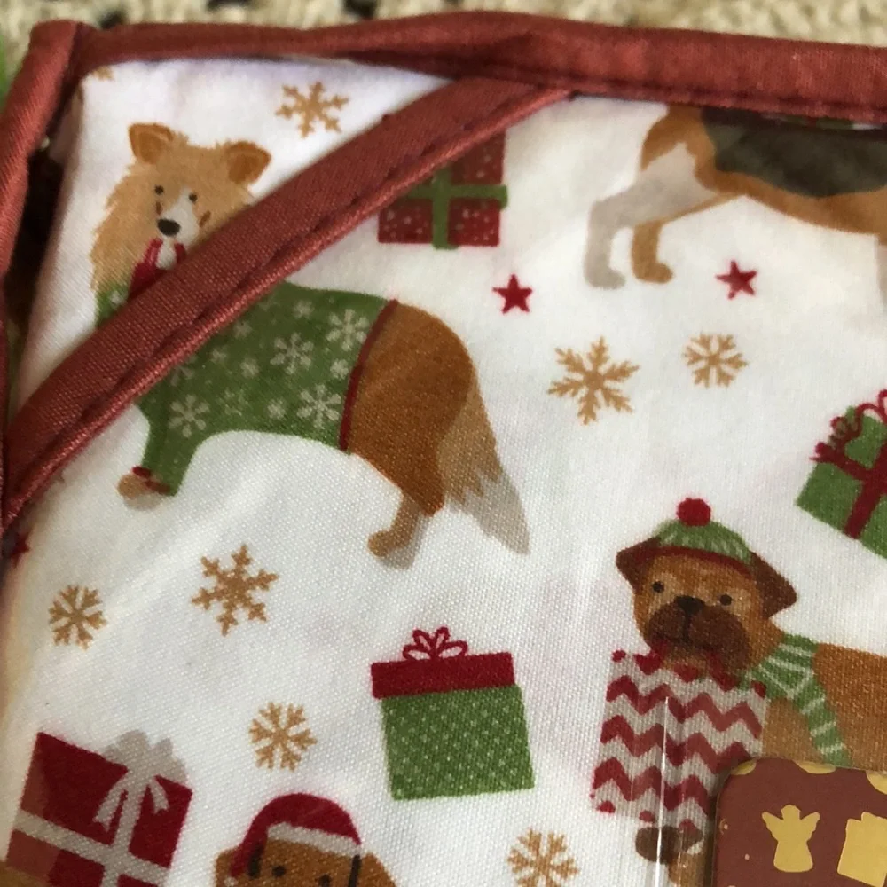 Home for the Holidays Queen Bedding Set - Festive Dog Print